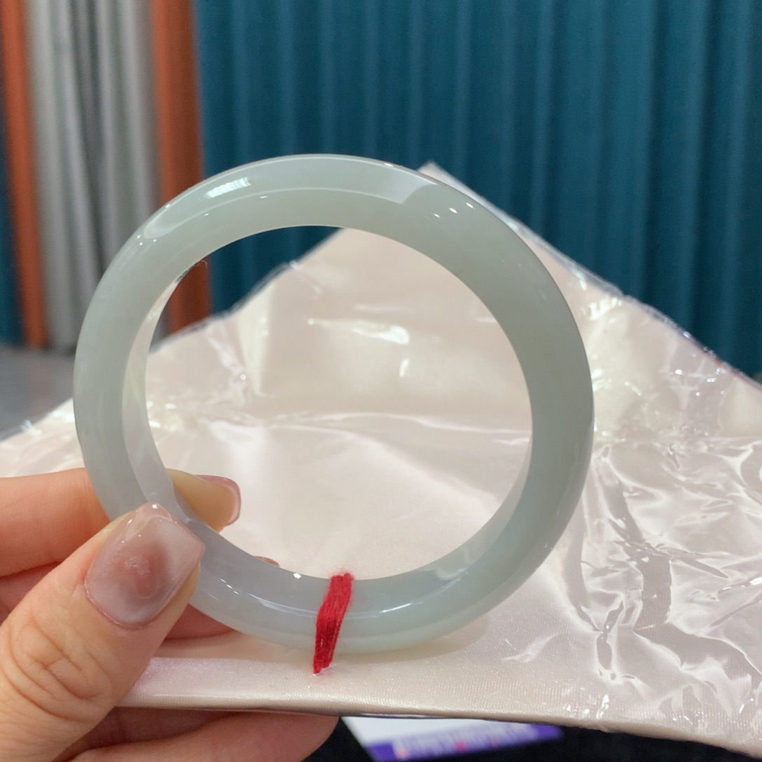 未镶嵌手镯翡翠完美者慎拍 圈口58.4