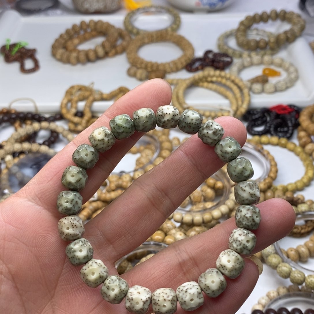 星月菩提吊坠福利9.10石玉无相