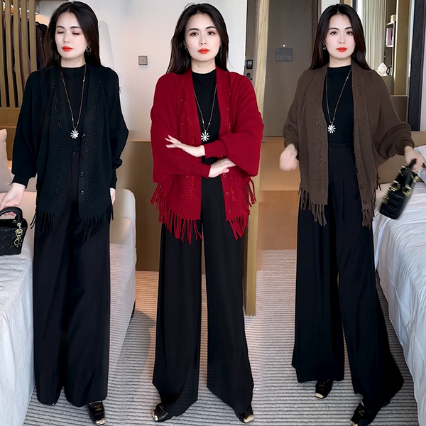 厚款法式披肩秋季保暖针织烫钻流苏外披洋气减龄时尚短外套60207