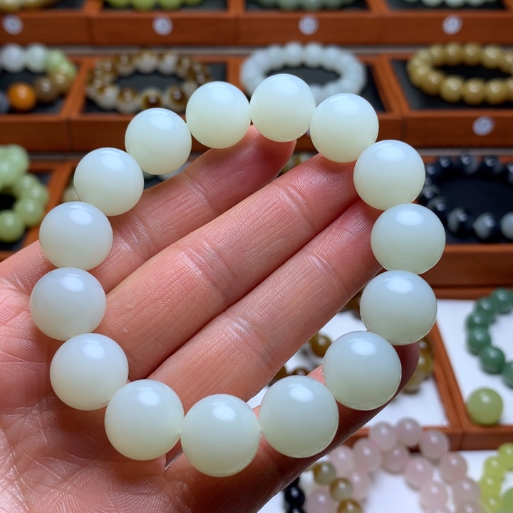 和田玉手串未镶嵌