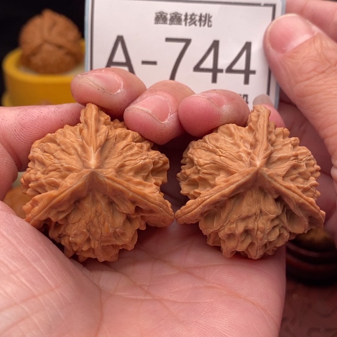 文玩核桃把件正奔39