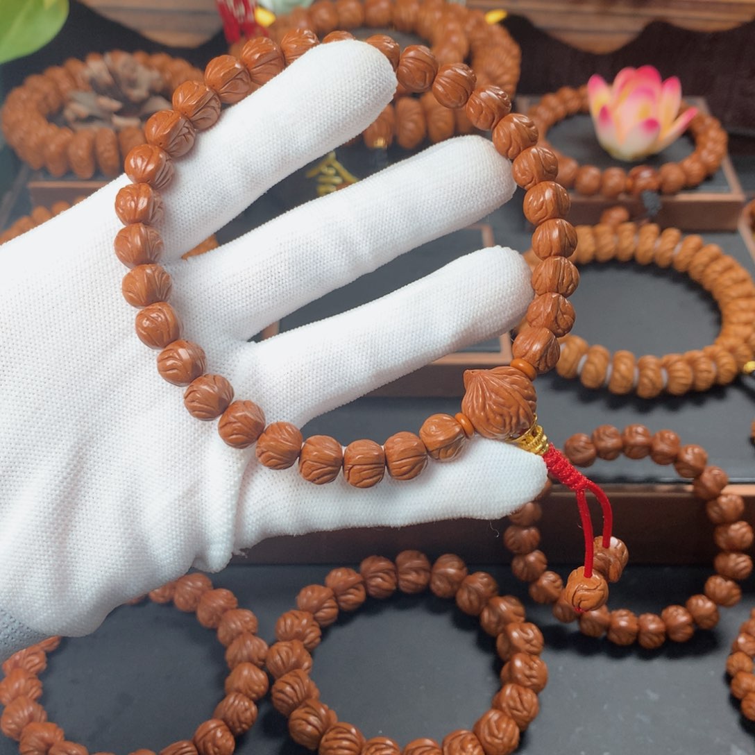 桃核吊坠ゞ****ゞ1.0玉龙脊手持