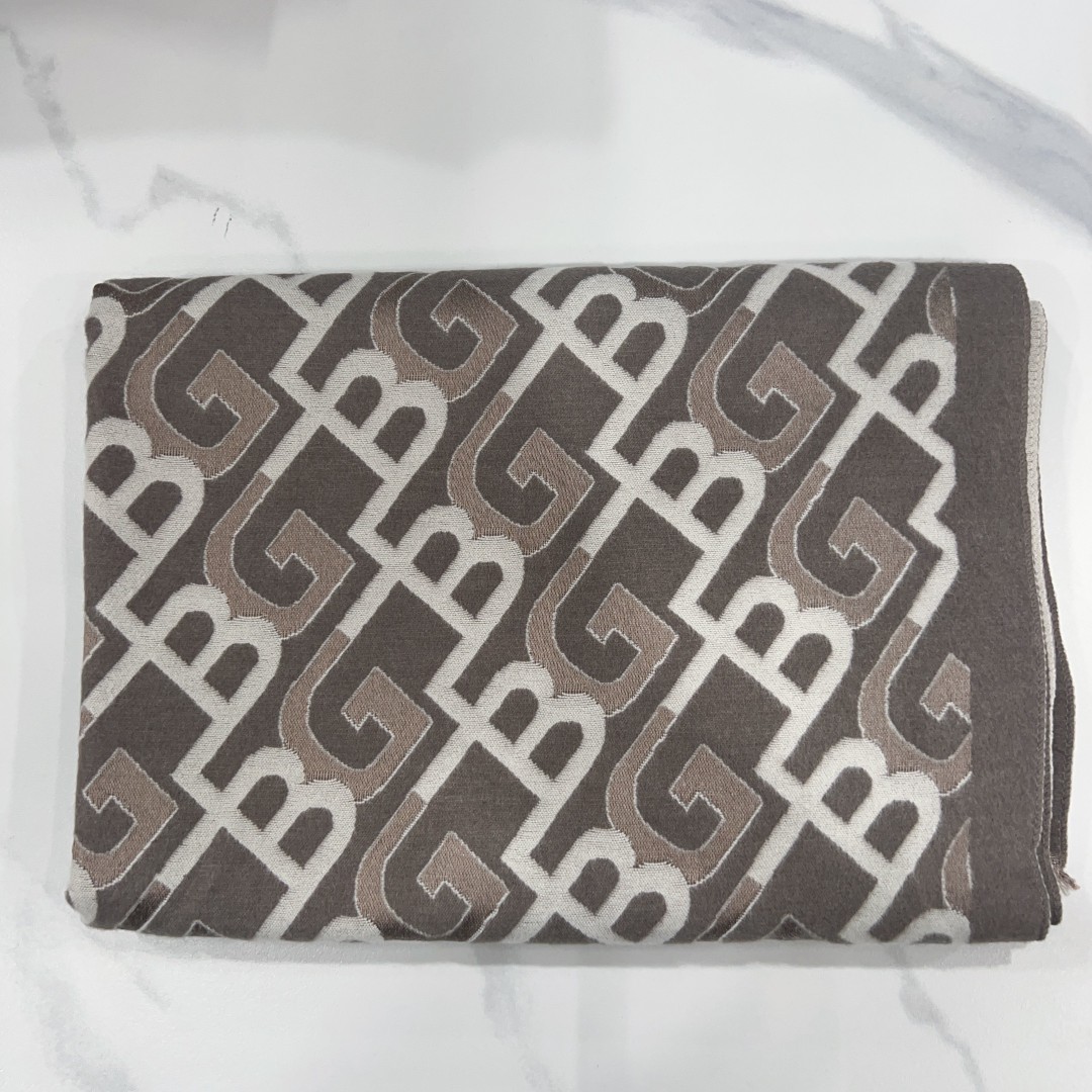 时尚百搭围巾A012