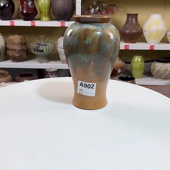 瓶高24口8。陶瓷精品摆件。902