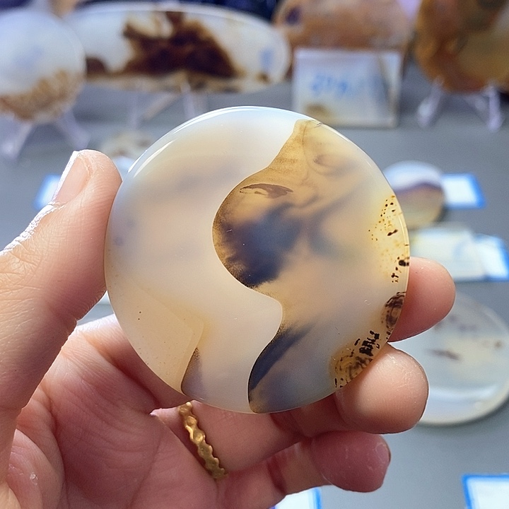 玛瑙/玉髓未镶嵌珠宝半成品