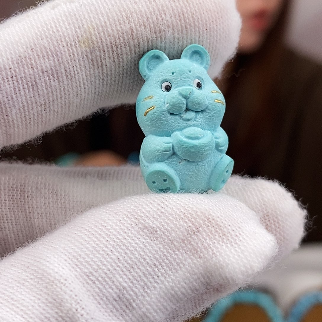 绿松石未镶嵌原矿