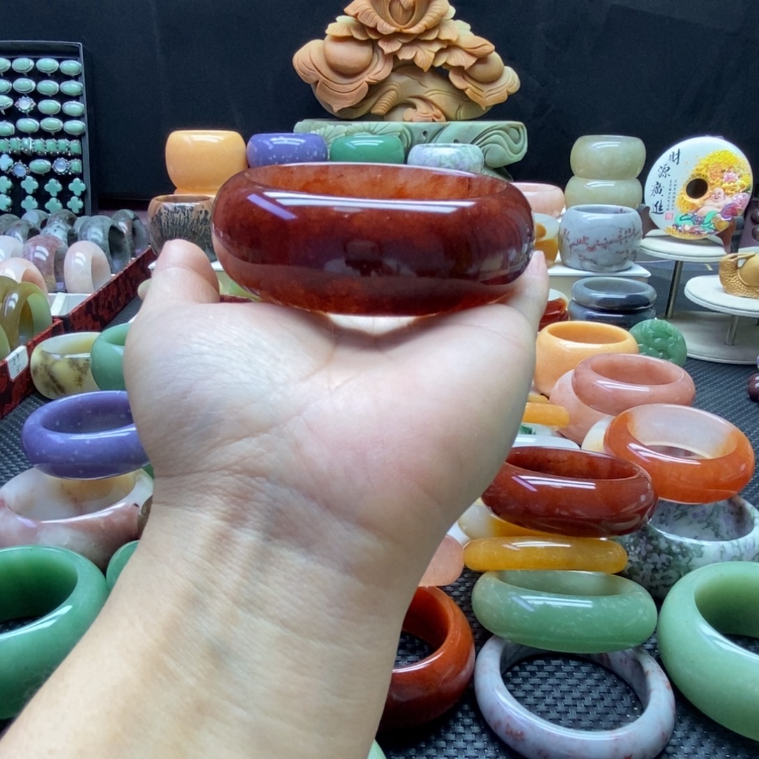 心***佛石英质玉未镶嵌手镯