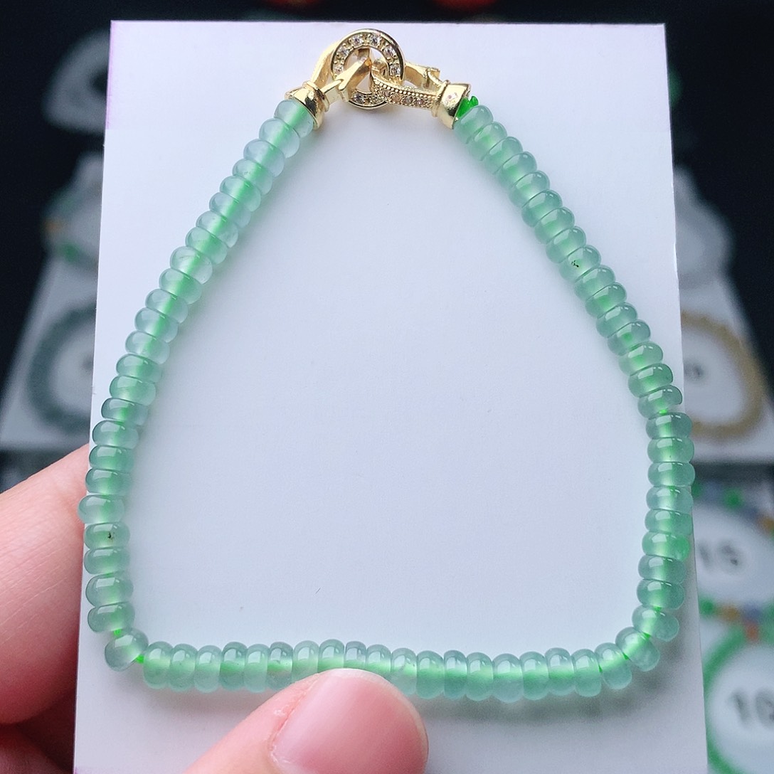 翡翠手串未镶嵌翡翠