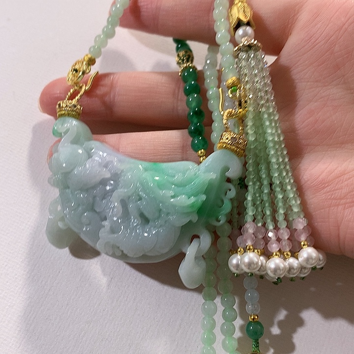 翡翠未镶嵌颈饰翡翠吊坠