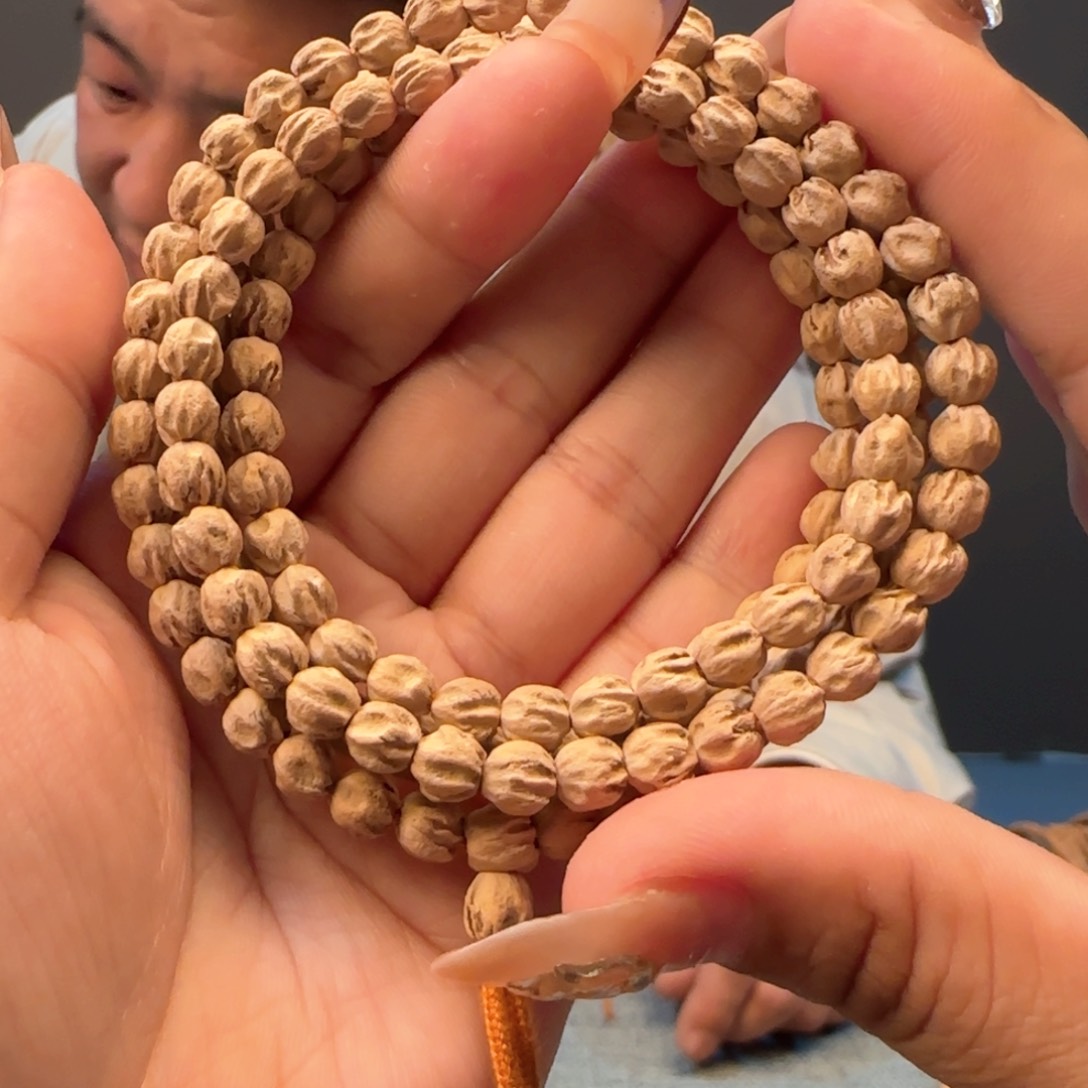 柏香籽/百香籽手串莲花6左右