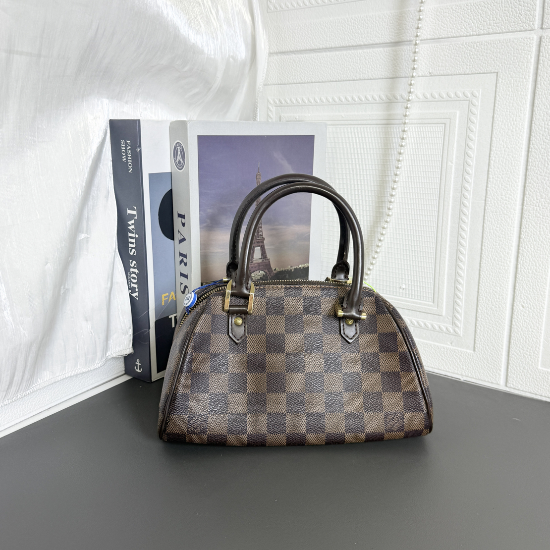 95新 LouisVuitton/路易威登 95新棋盘格mini元宝手提包