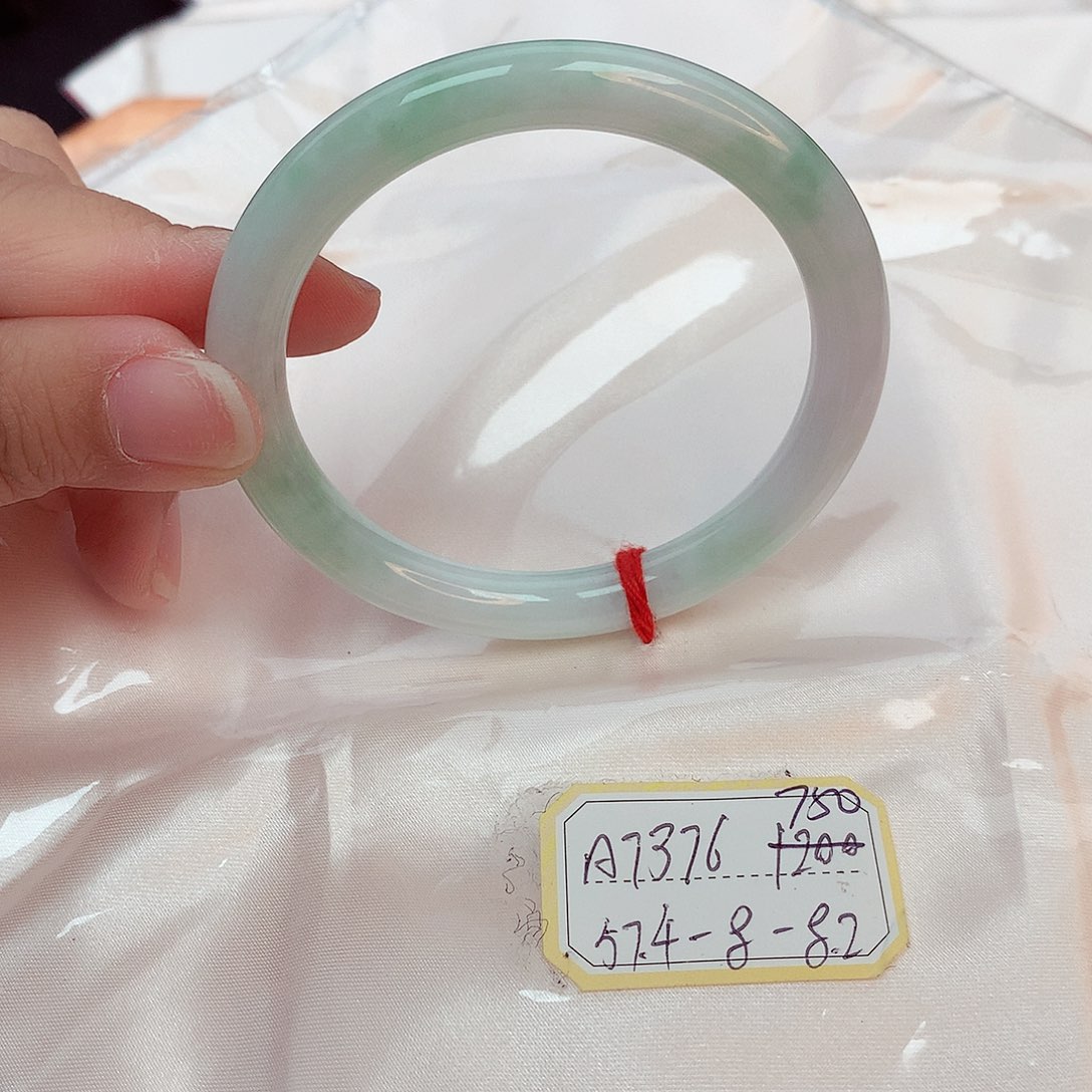 翡翠手镯未镶嵌天然缅甸翡翠A货