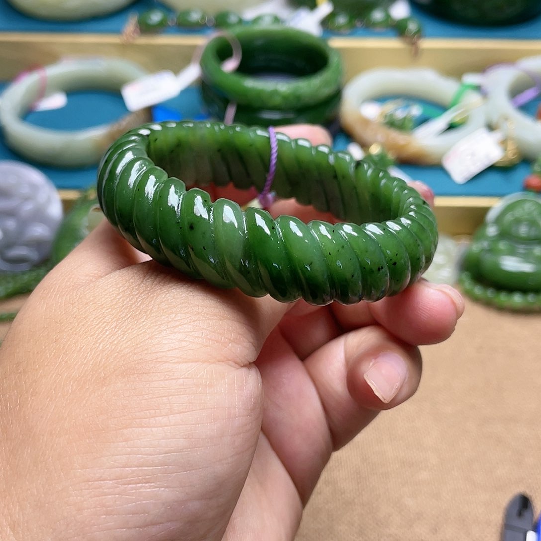 【闪购商品】和田玉手镯56圈口12未镶嵌