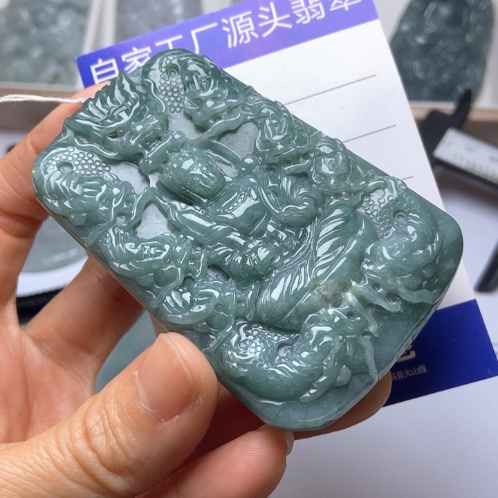 翡翠未镶嵌挂件翡翠