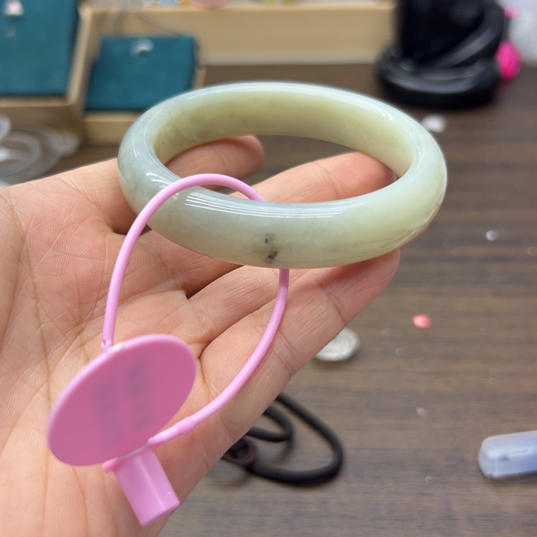 和田玉未镶嵌手镯59.5圈围997