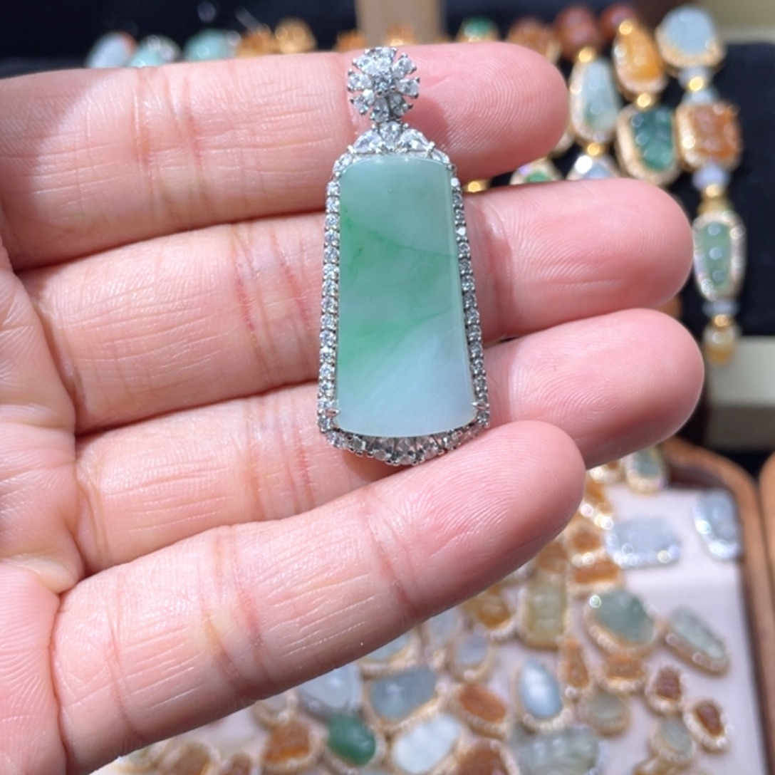 翡翠银S925镶嵌颈饰