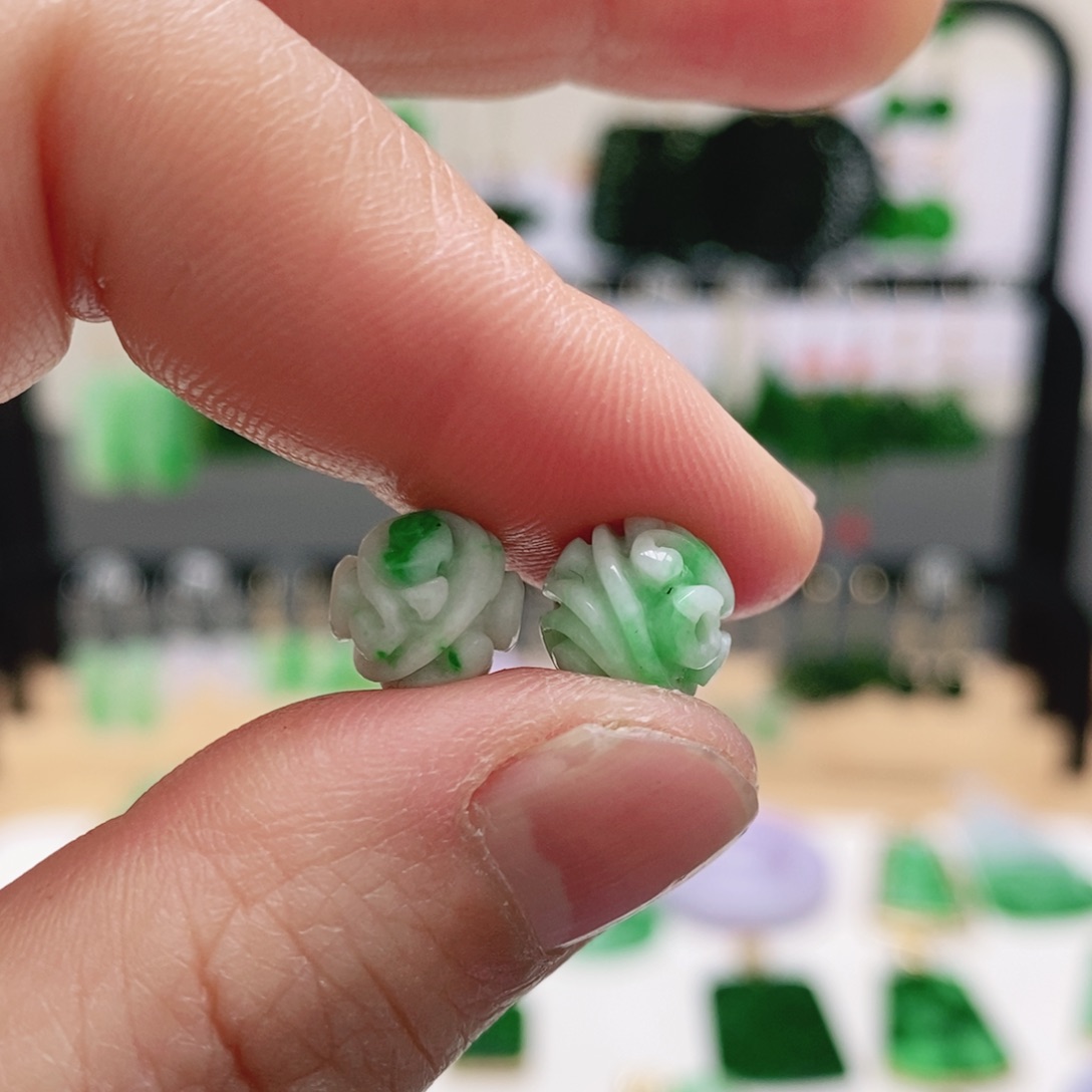 翡翠未镶嵌耳饰挂件