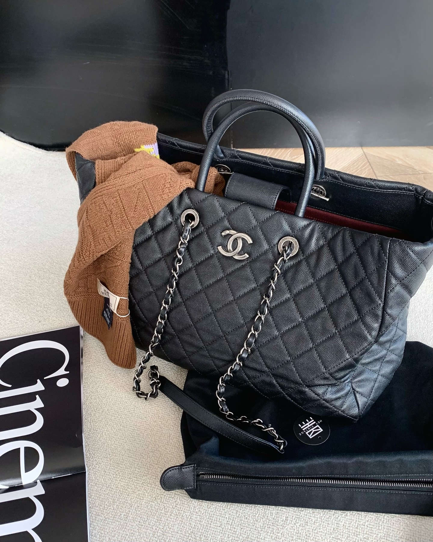 95新 Chanel/香奈儿 黑银荔枝牛皮托特包 36cm 18731831
