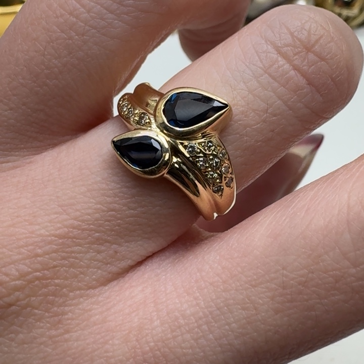 蓝宝石戒指未镶嵌