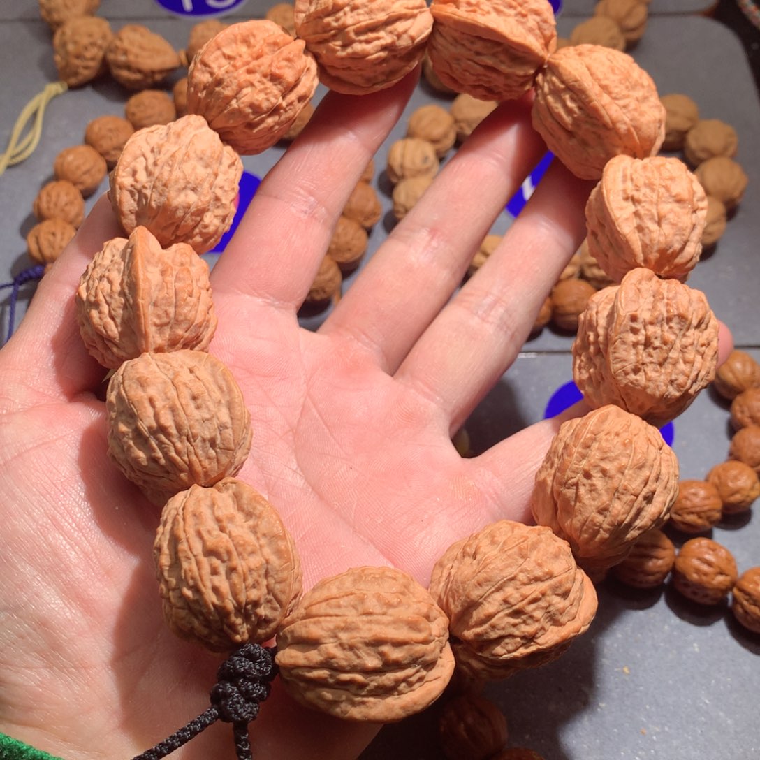 文玩核桃吊坠蛤蟆头