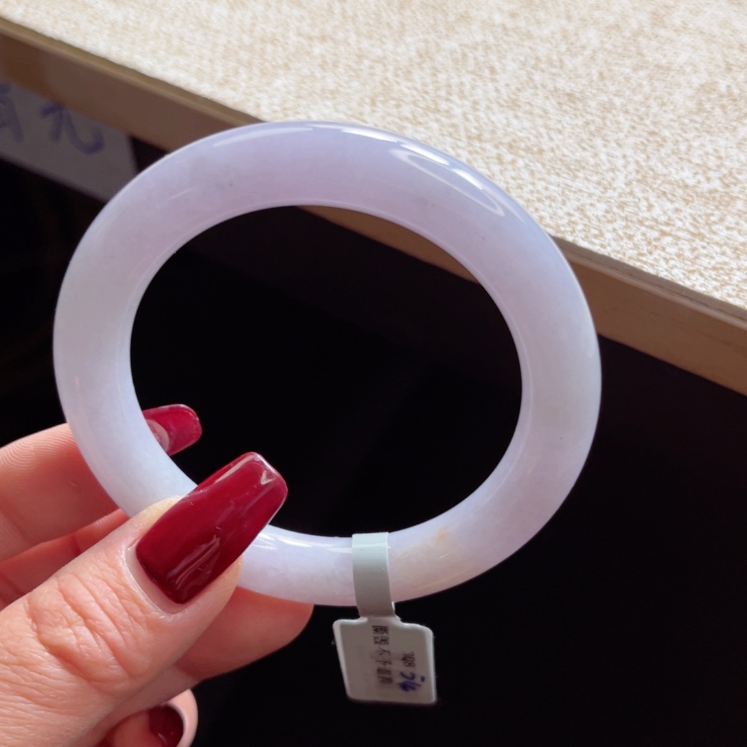 翡翠手镯未镶嵌手镯