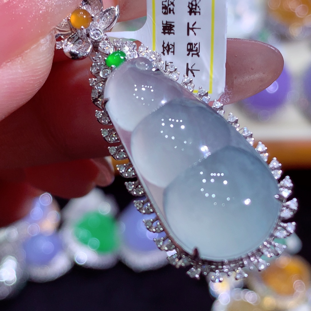 翡翠18K金镶嵌吊坠(不含链)