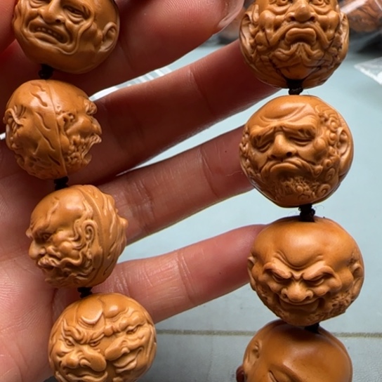 橄榄核手串橄榄雕工艺的