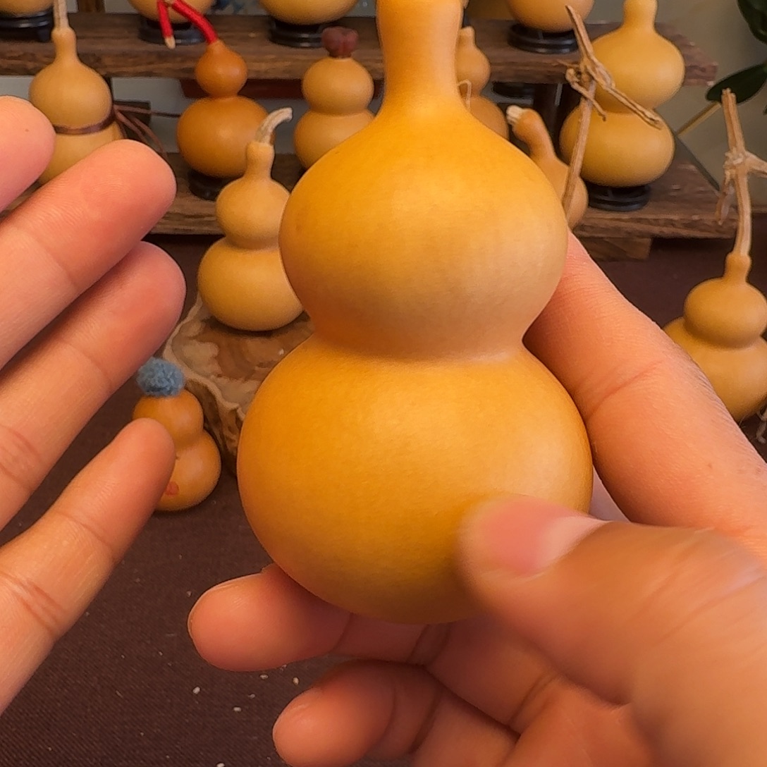 哲***来恭喜发财纯天然葫芦瑕疵品