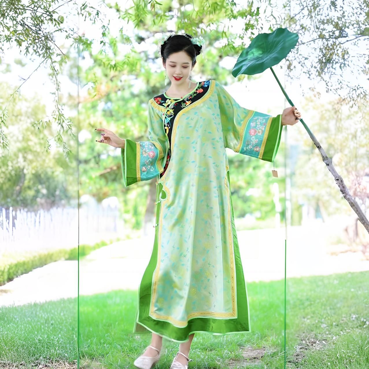 衣最芳绣异色罗长袍两侧如意No退No换
