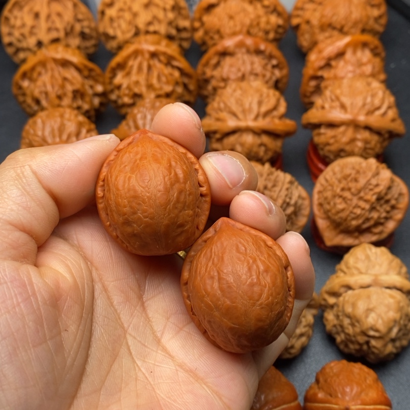 【闪购商品】文玩核桃把件貔貅