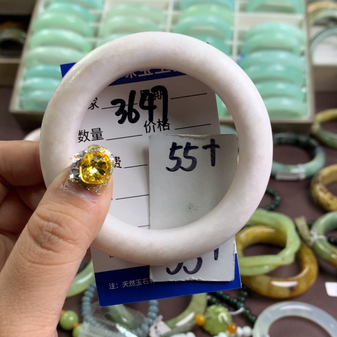 蛇纹石玉手镯未镶嵌3647