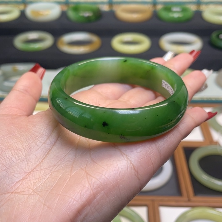 和田玉手镯未镶嵌58