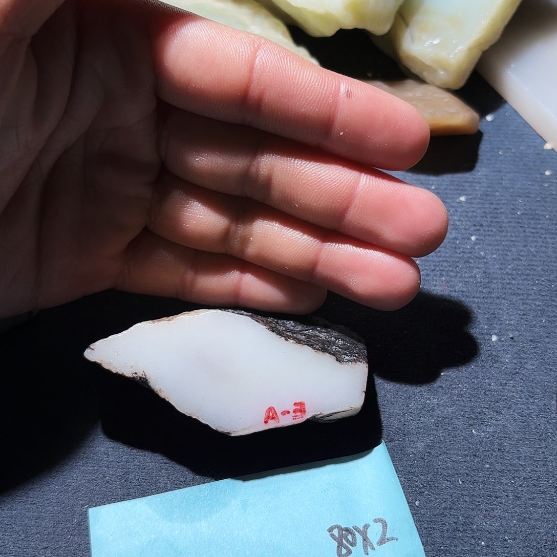 d***f和田玉未镶嵌珠宝奇石