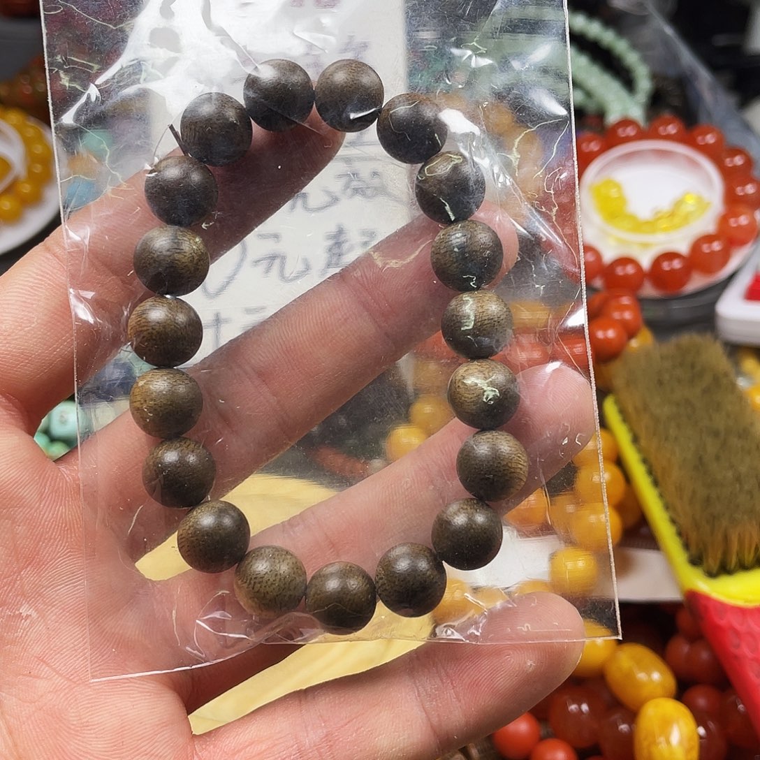 向***往玛瑙/玉髓未镶嵌手链54204