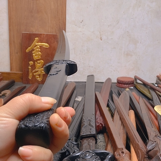 紫光檀木90长绣春刀