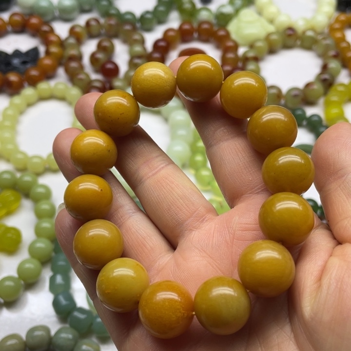 蛇纹石玉手串未镶嵌