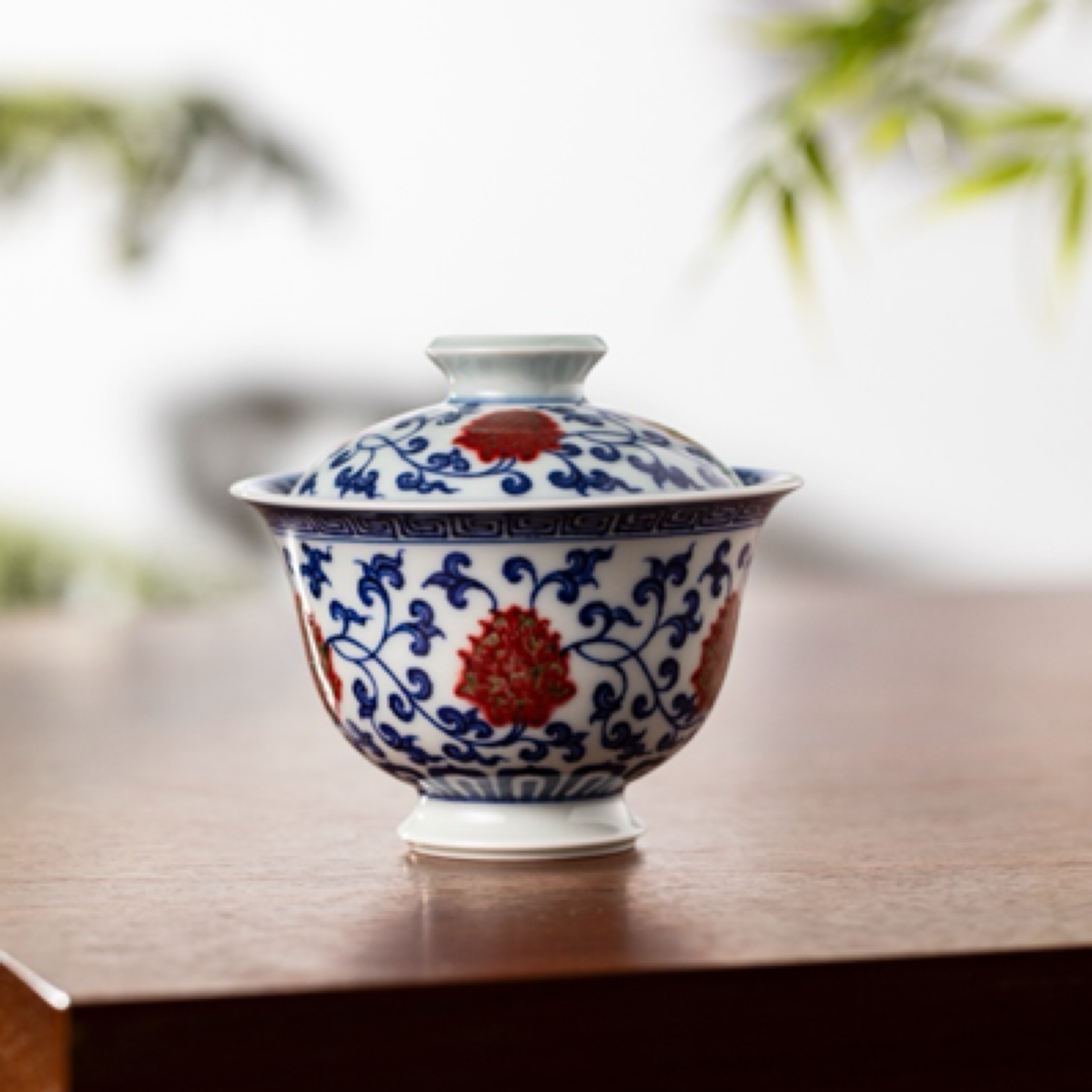 【寻瓷记】明和堂青花釉里红缠枝莲盖碗