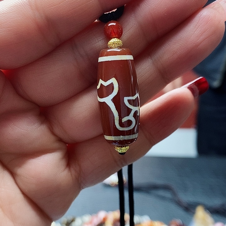 玛瑙/玉髓颈饰合金