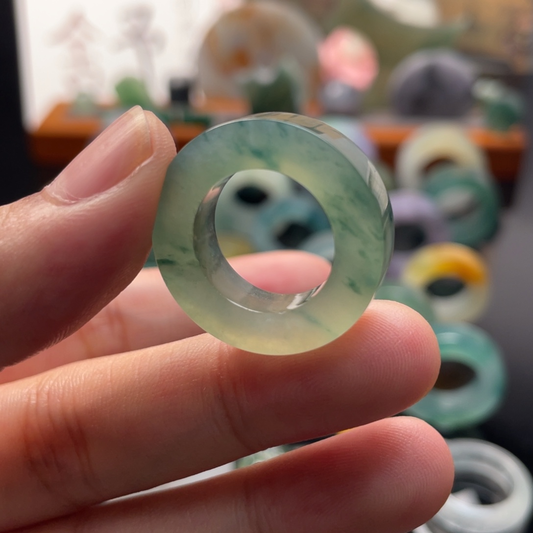 定制翡翠未镶嵌  晴水 飘绿
