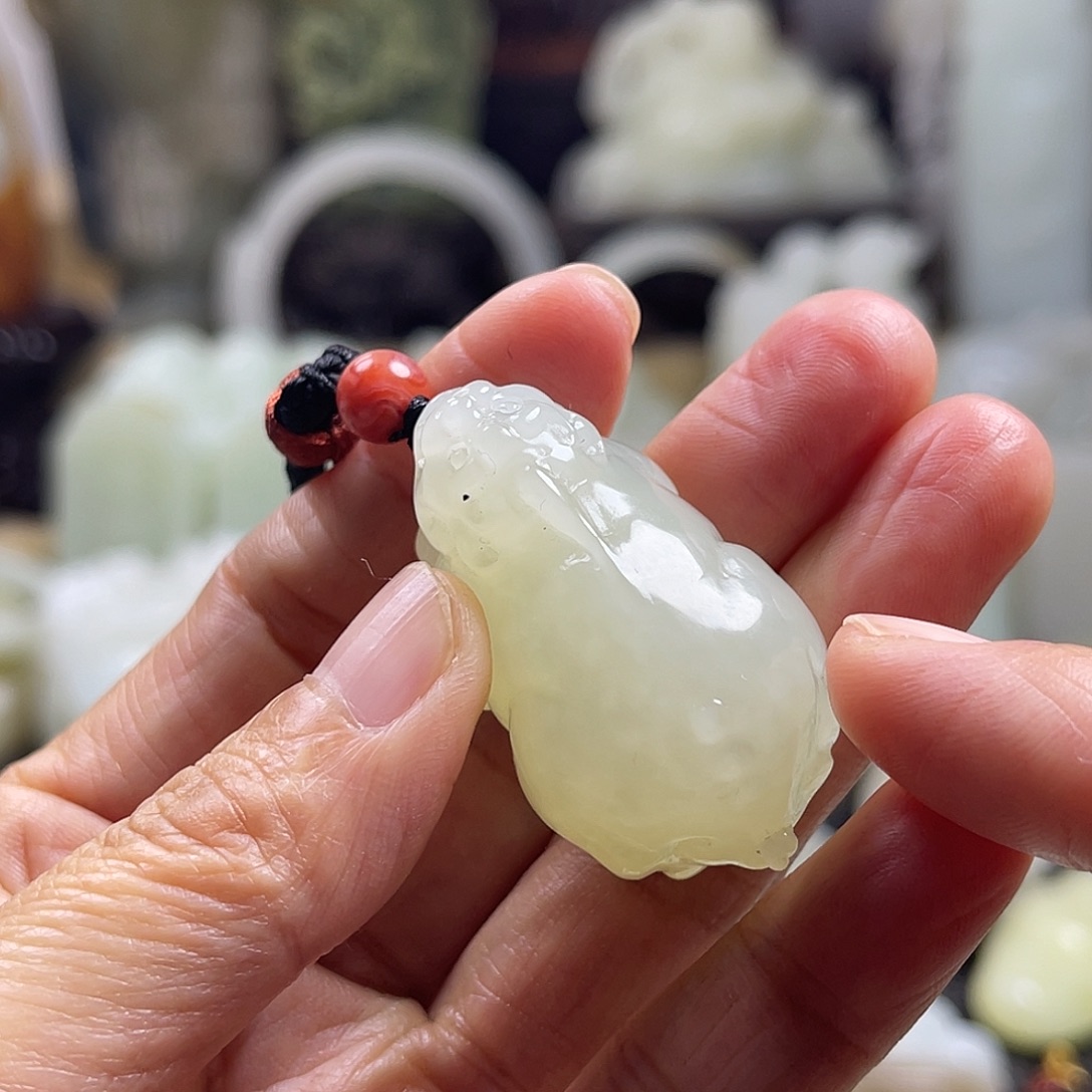 和田玉（糖玉）未镶嵌挂件