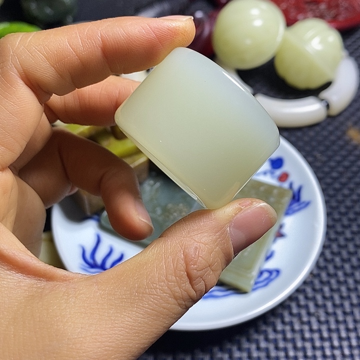 吊坠白玉菩提支持七天无理由