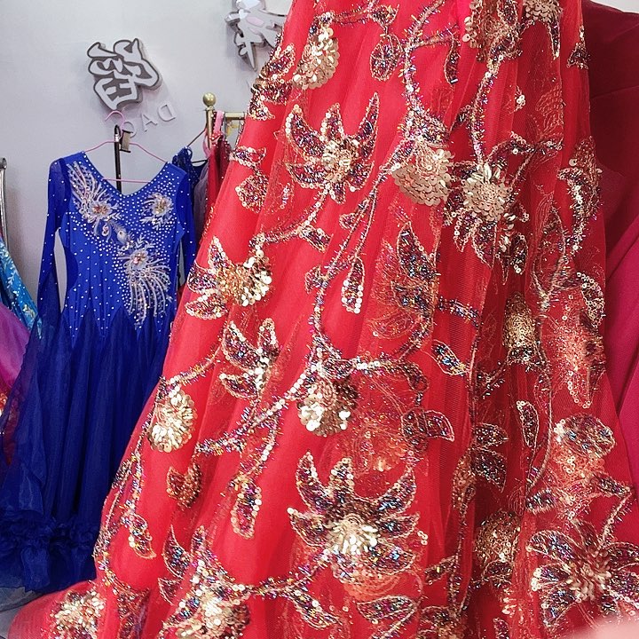 交谊舞的舞蹈动作和