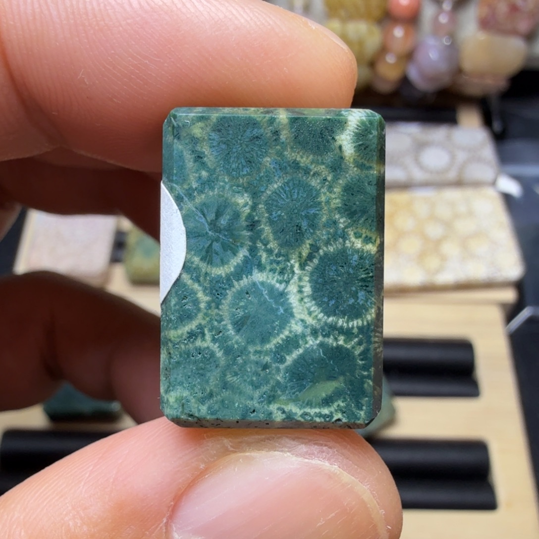 硅化玉未镶嵌天然有机玉石保真色瑕疵特价不退换