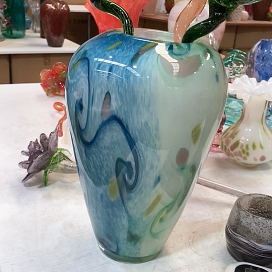 琉璃花瓶高31厘米口径5厘米