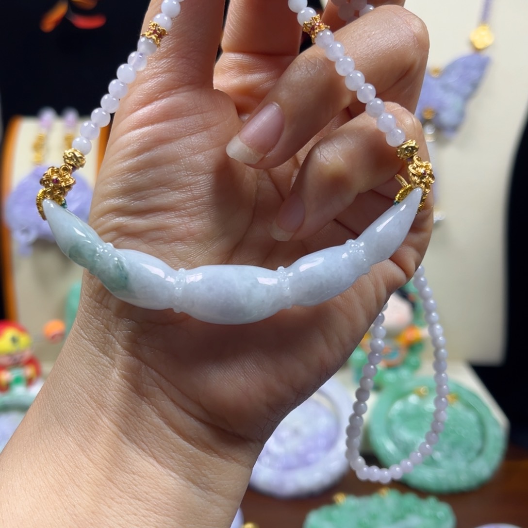 翡翠未镶嵌颈饰天然翡翠