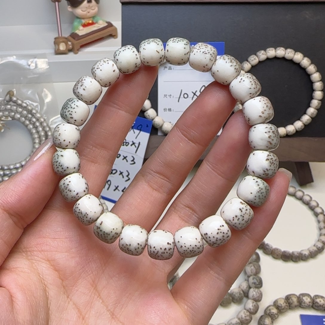 星月菩提手串石玉河豚10×9