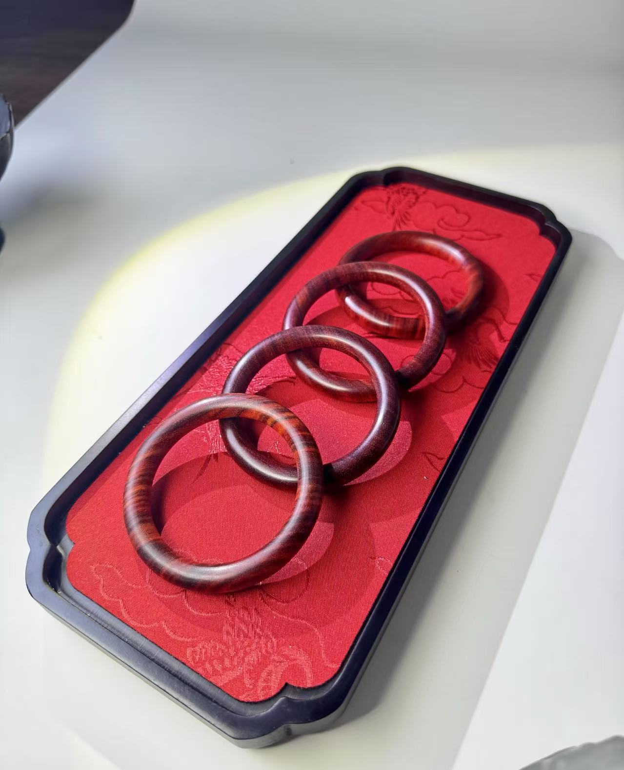 国风百搭款血檀手镯-多样性发其一-s1379