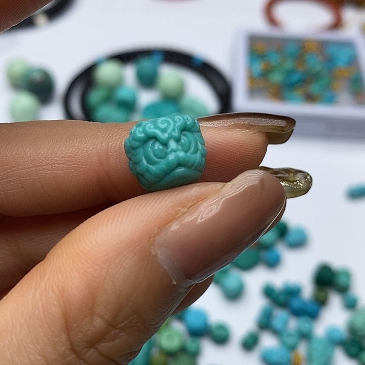 绿松石未镶嵌珠宝奇石