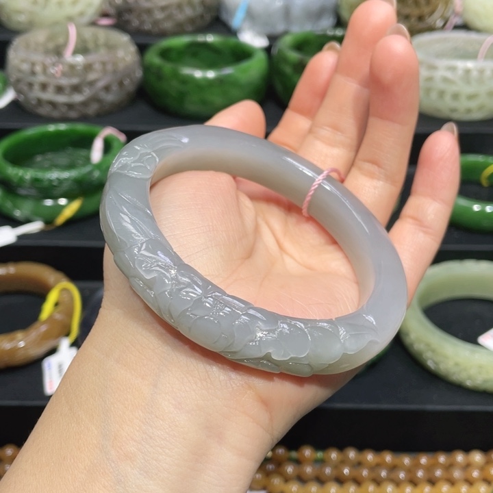 和田玉手镯61+圈口 编号19未镶嵌