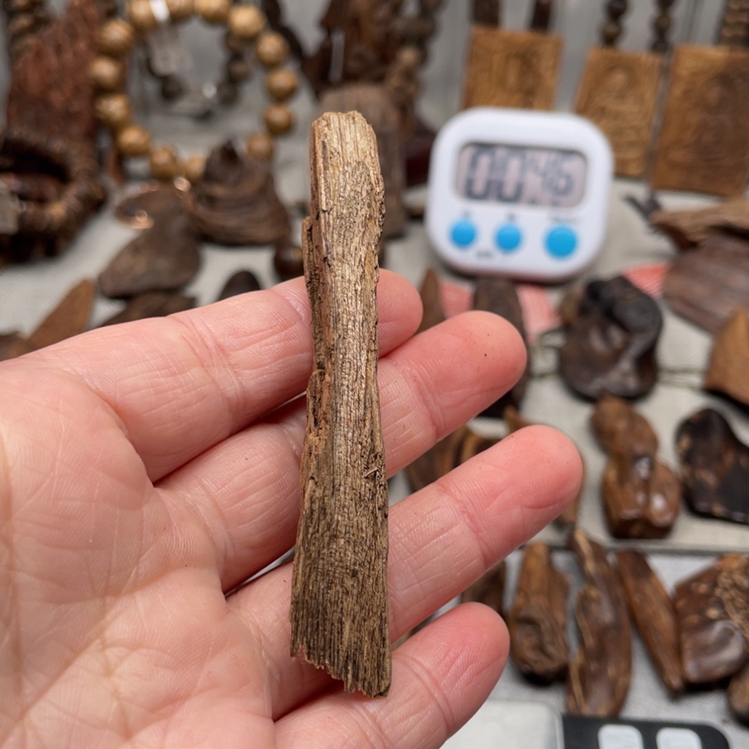 沉香沉香碎屑老挝土沉